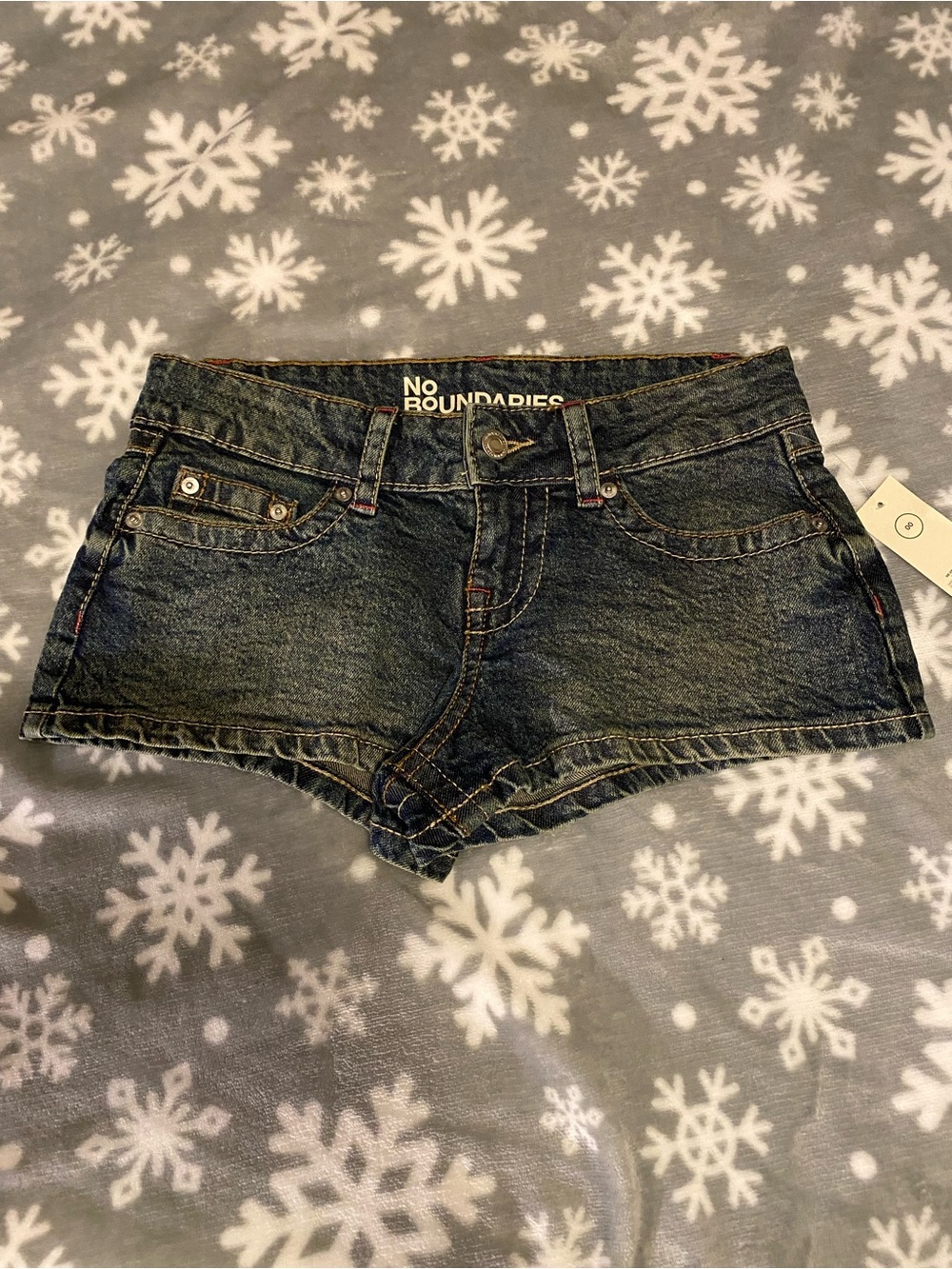 No Boundaries Women's Dark Wash Denim Cutoff Shorts